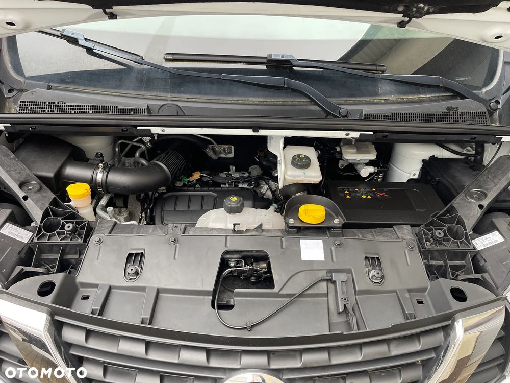 Nissan NV300 Trafic Vivaro 9-OSOBOWY - 35