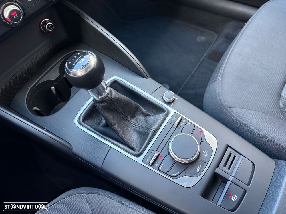 Audi A3 Limousine 1.6 TDI Advance - 43