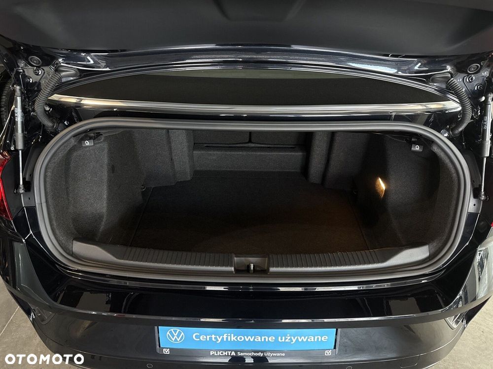 Volkswagen T-Roc - 33