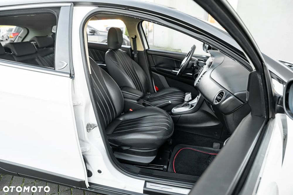 Lancia Delta 1.8 Di TurboJet 16v Automatik Platinum - 20