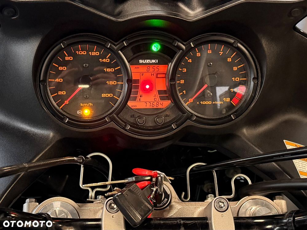 Suzuki V-STROM - 29