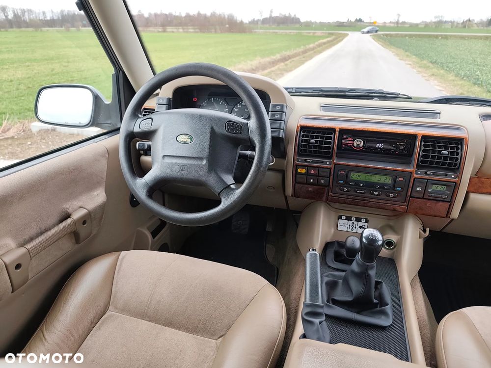 Land Rover Discovery - 16