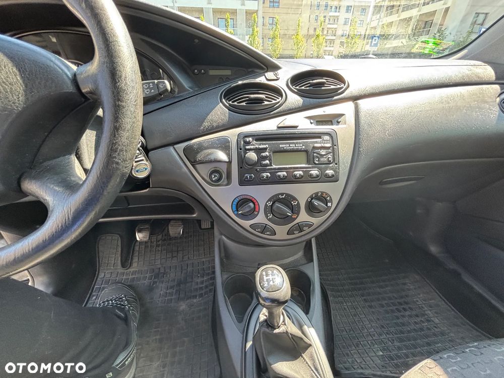 Ford Focus - 8