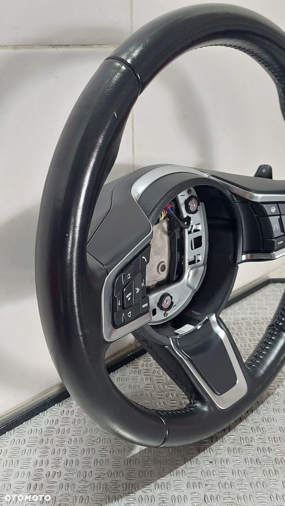 KIEROWNICA MULTIFUNKCYJNA ŁOPATKI GRZANA SKÓRA  STAN DARDZO DOBRY NR KK833F563 - 7