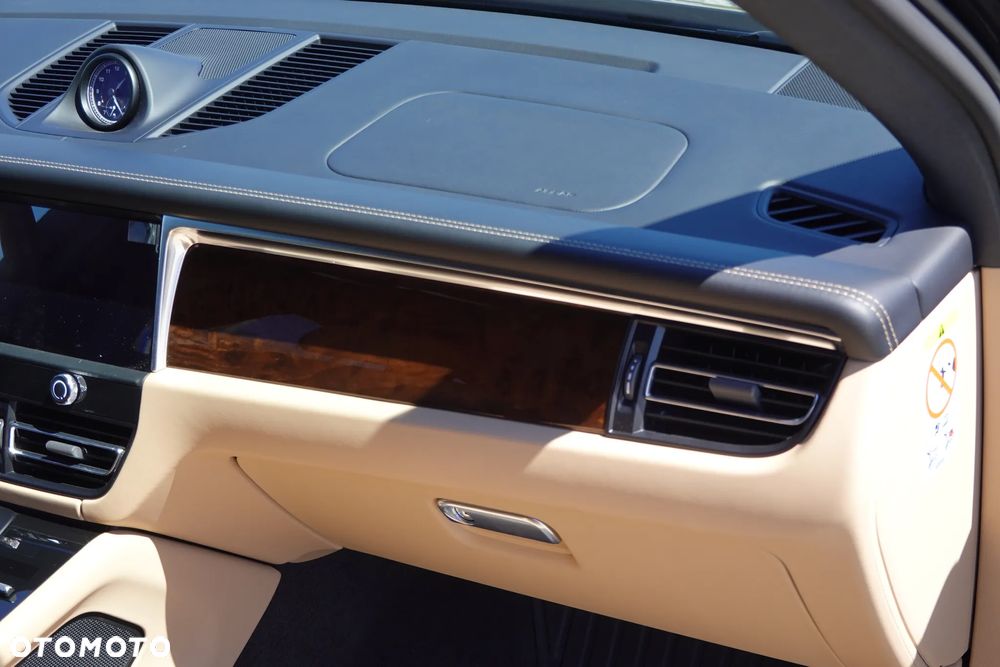 Porsche Macan Standard - 34