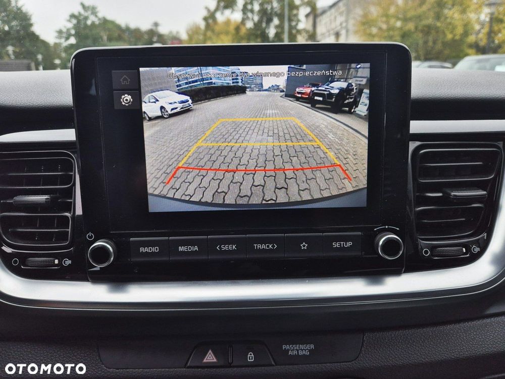 Kia Stonic 1.2 L - 14