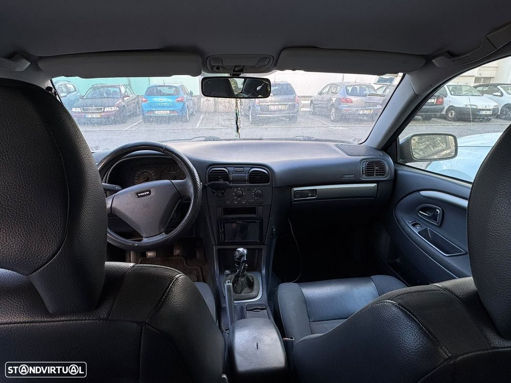 Volvo V40 Cross Country - 14