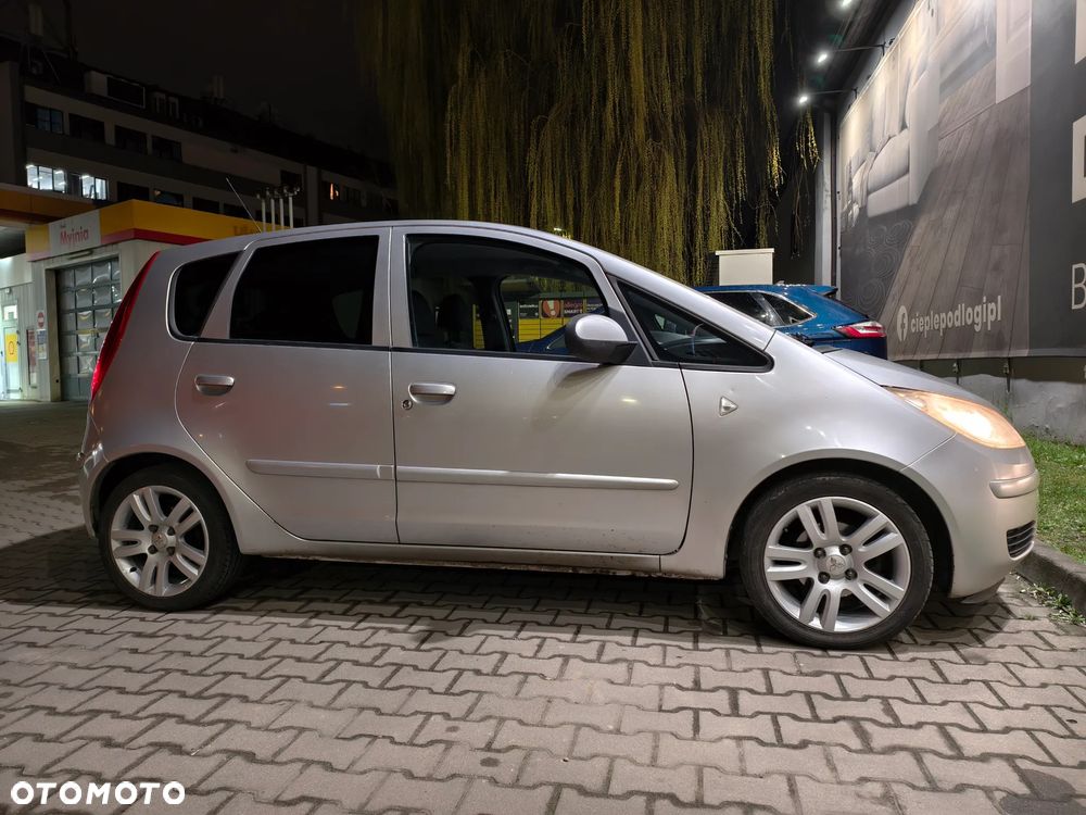 Mitsubishi Colt 1.5 Invite - 1
