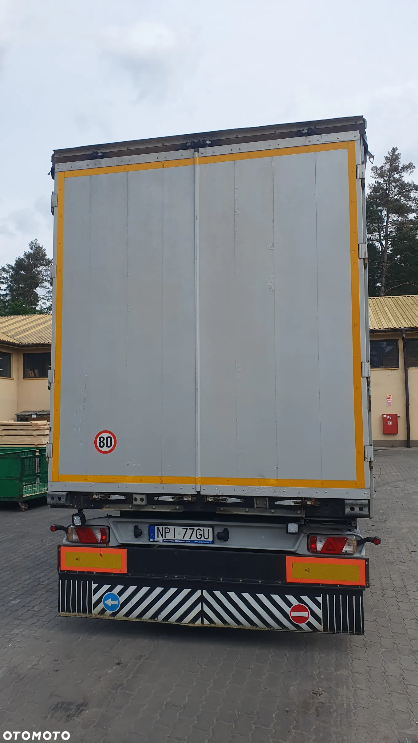 Kögel SN24 - 13