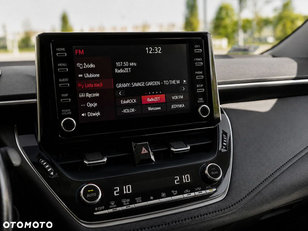 Toyota Corolla 1.8 Hybrid Comfort - 27
