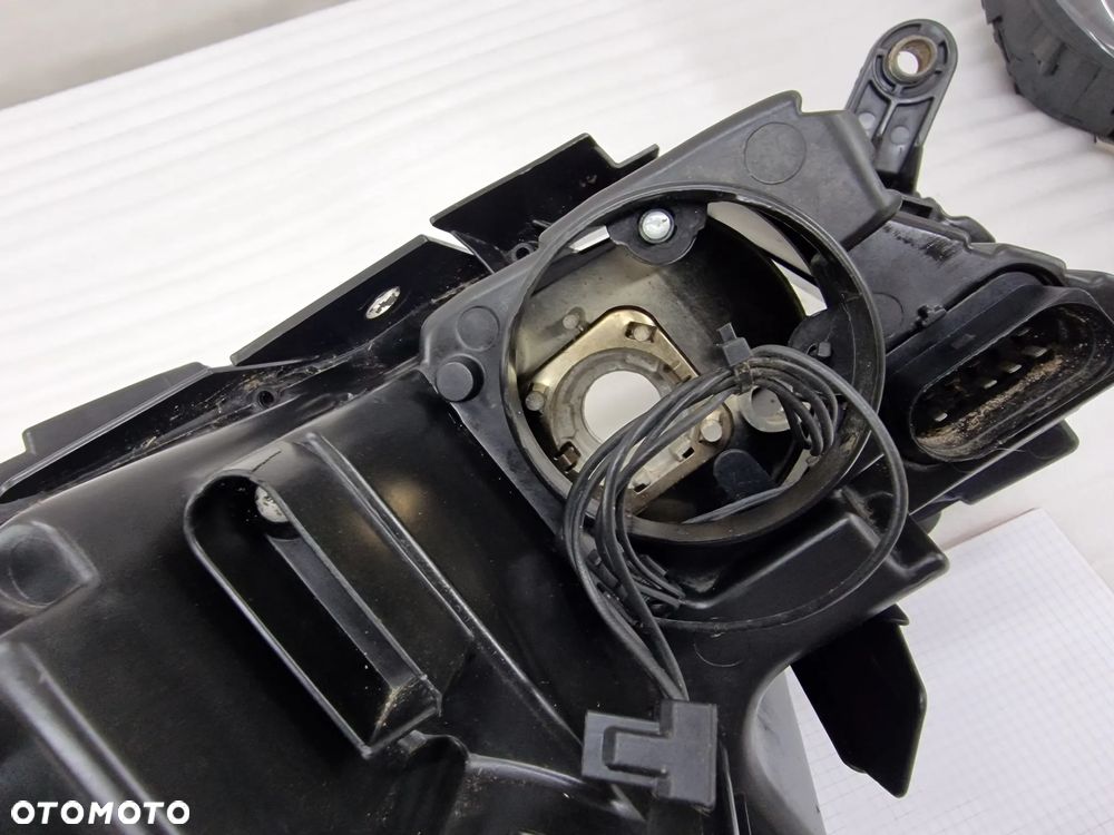 VW PASSAT B7 10- LEWA ZWYKŁA LAMPA PRZEDNIA PRZÓD , NR 3AB941005 , NR AUKCJI LL622 - 27