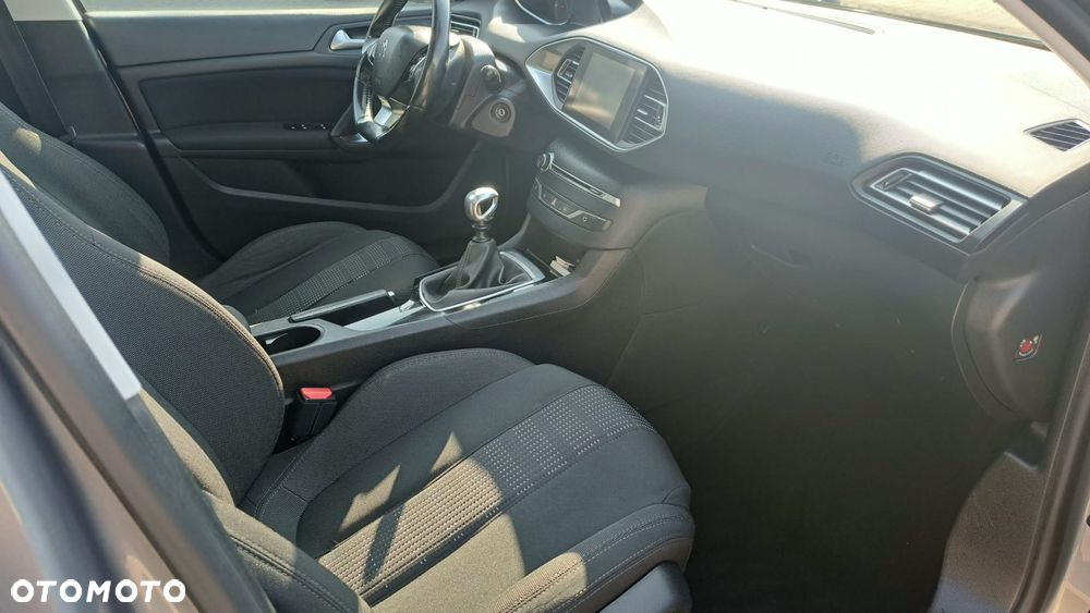 Peugeot 308 - 14