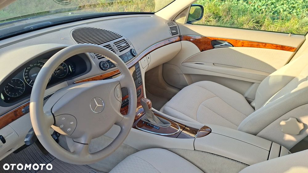 Mercedes-Benz Klasa E 200 Kompressor Automatik Elegance - 16