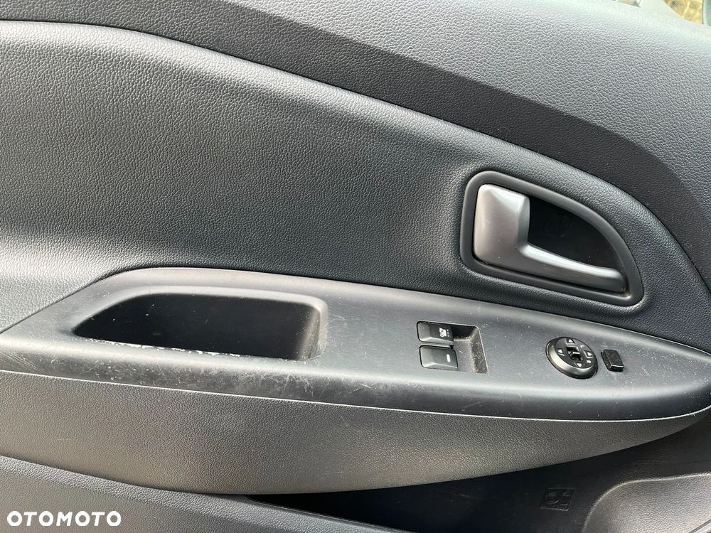 Kia Rio 1.4 XL - 12