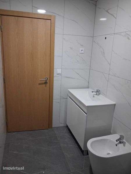 Arrendo t1 Novo a 5 minutos do Ipb 550 euros - Grande imagem: 2/12