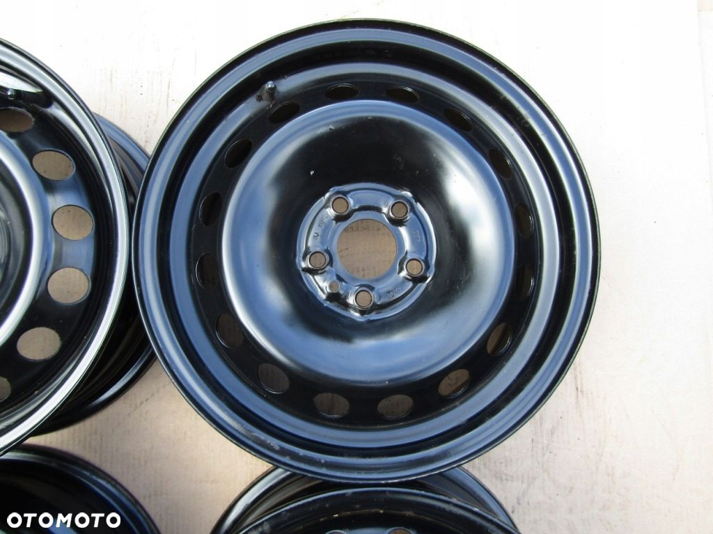4x Felgi 15 Fiat 500L Opel Combo D Doblo Cargo Tipo II 5x98 - 8