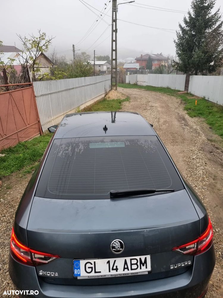 Skoda Superb 2.0 TDI DSG Style - 4