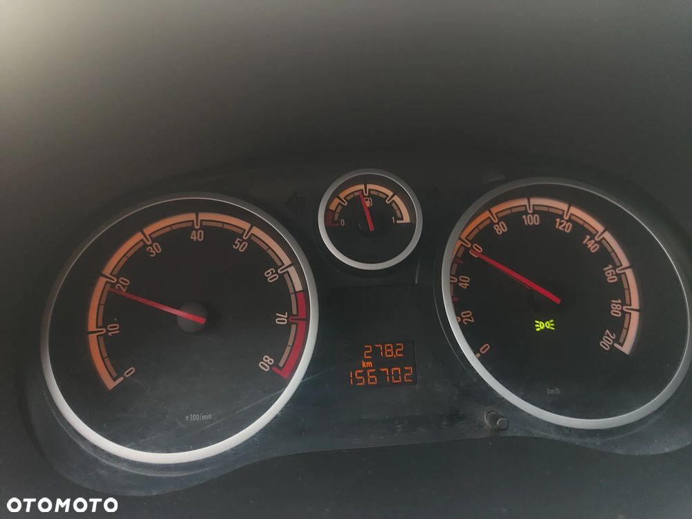 Opel Corsa 1.4 16V Cosmo - 17