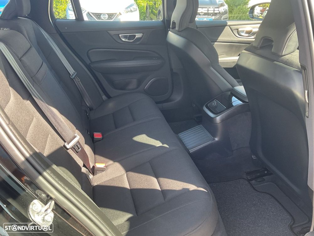 Volvo V60 2.0 T6 AWD TE Inscription Expression - 38