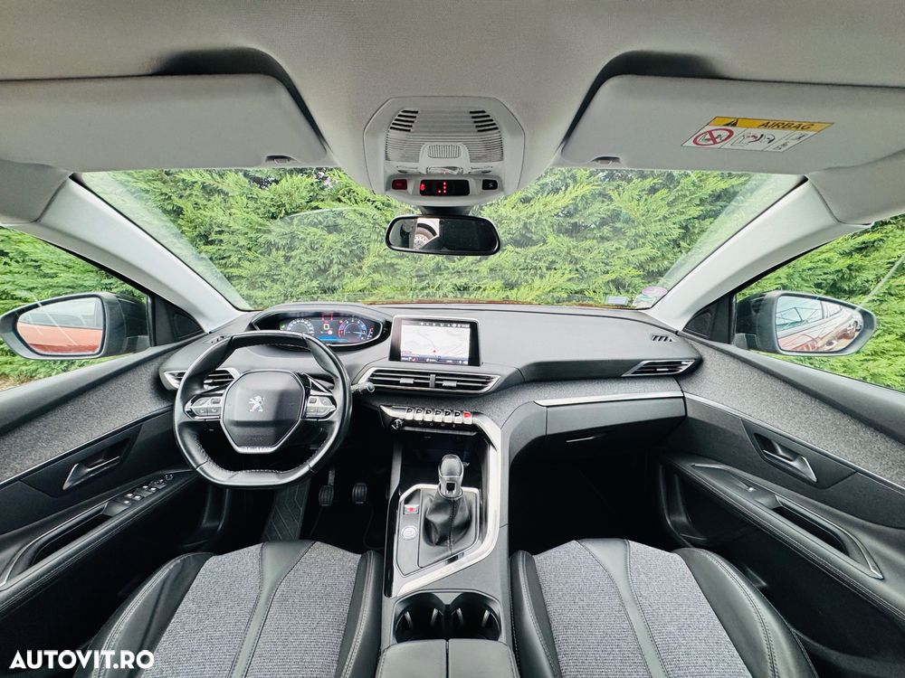 Peugeot 3008 PureTech 130 Stop & Start GPF Allure Pack - 6