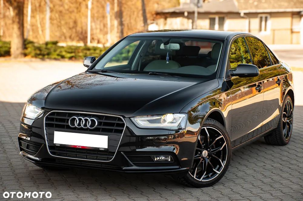 Audi A4 Limousine 1.8 TFSI S line Sportpaket - 11