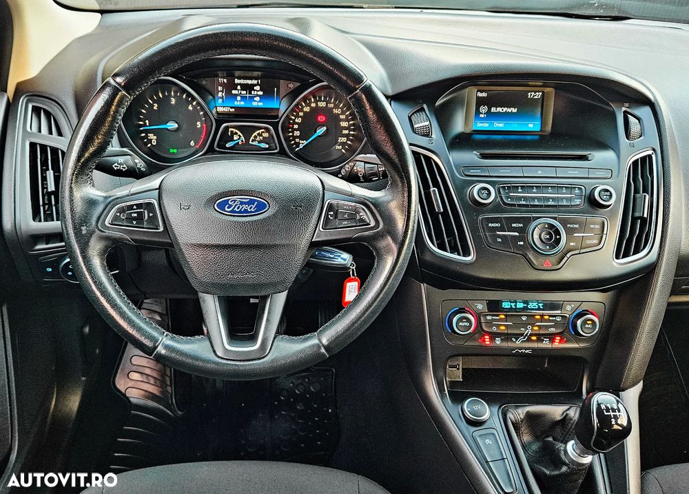 Ford Focus - 15