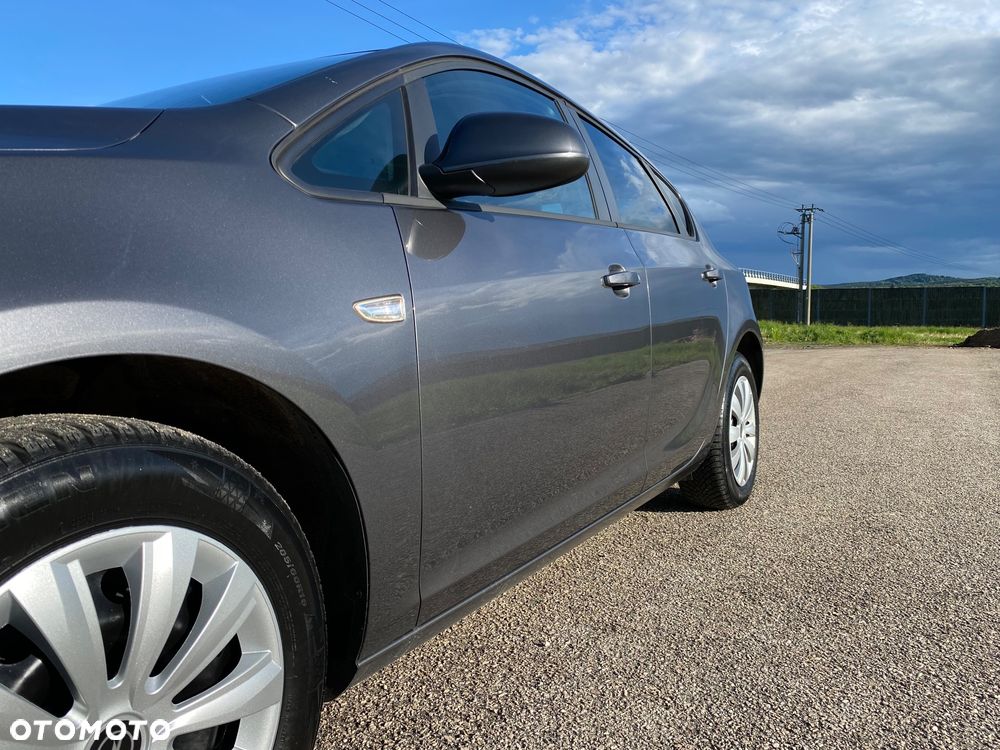 Opel Astra 1.4 Turbo Design Edition - 15
