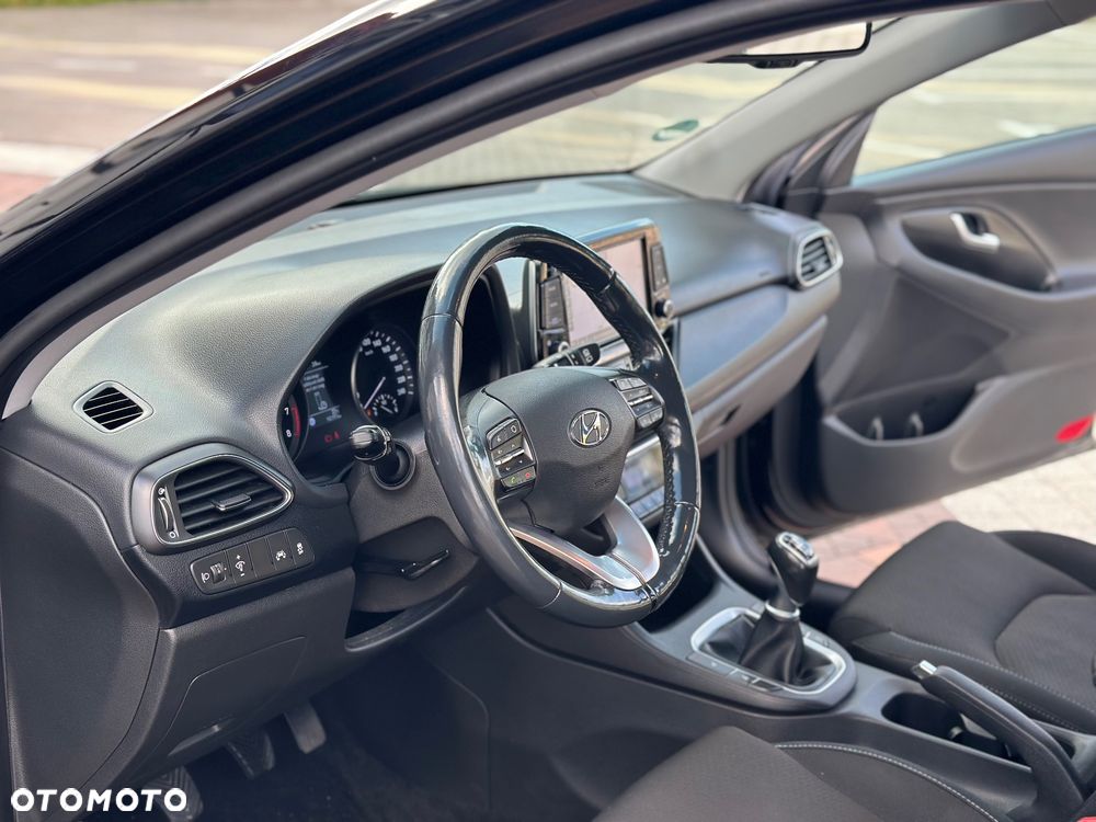 Hyundai i30 1.4 Premium - 24