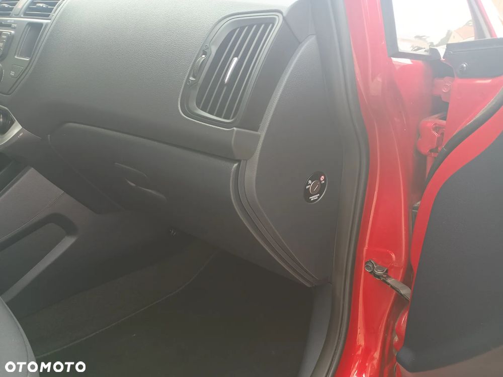 Kia Rio 1.2 Attract - 12