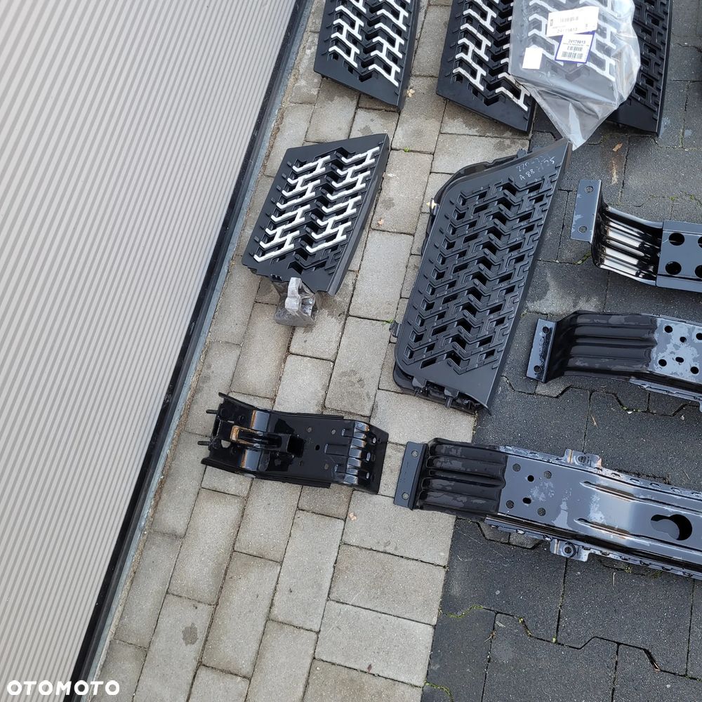 STOPNICA STOPNIEN WSPORNIK VOLVO FH 4 FH5 ORYGINAŁ 24175613 RH CHWALIM116 - 5