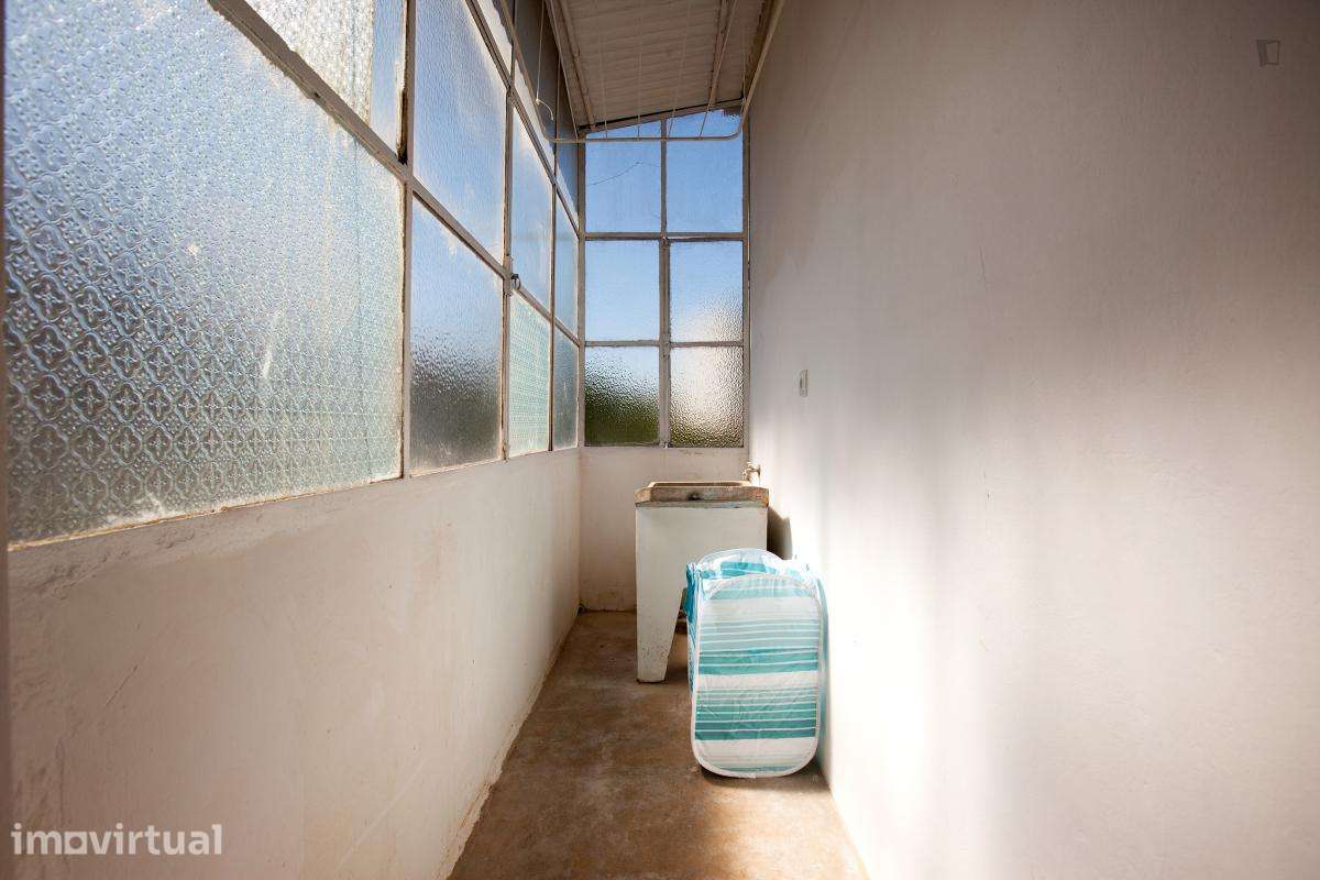 Quarto - localizado em Paranhos Porto - Grande imagem: 5/16