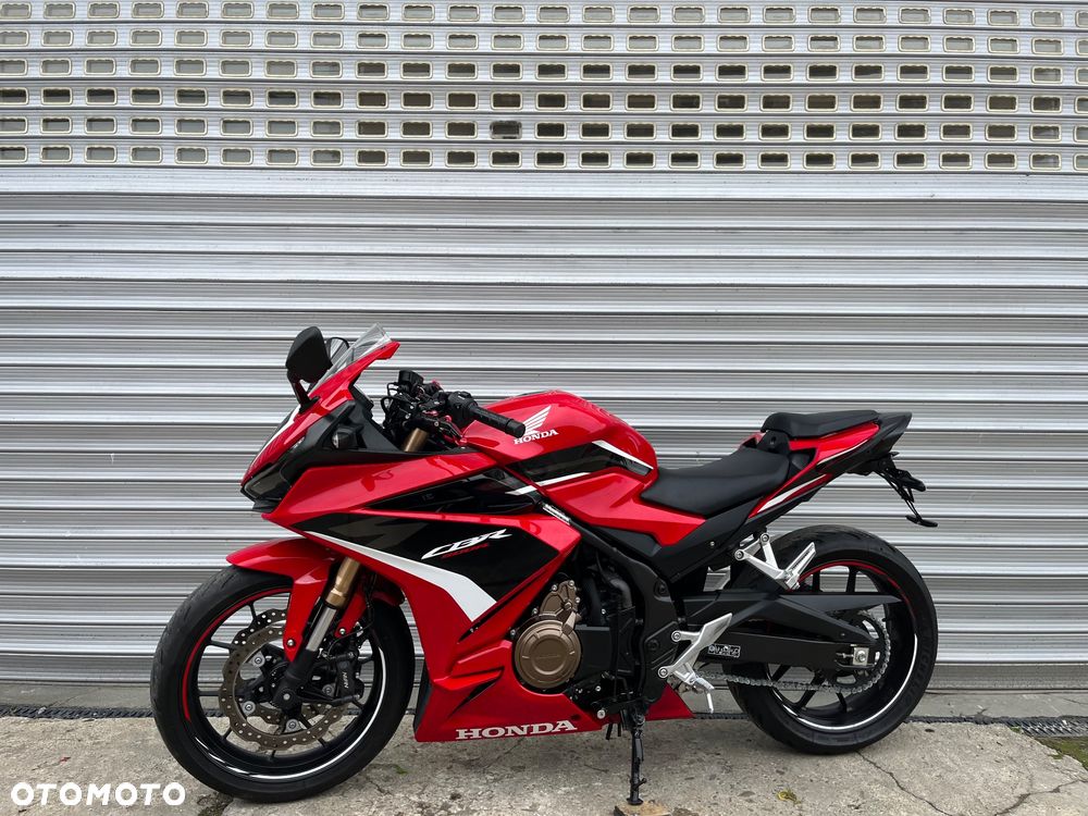 Honda CBR - 1