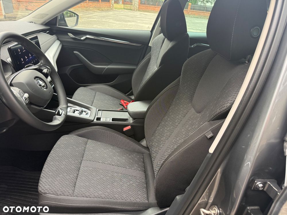 Skoda Octavia 2.0 TDI Sportline DSG - 30