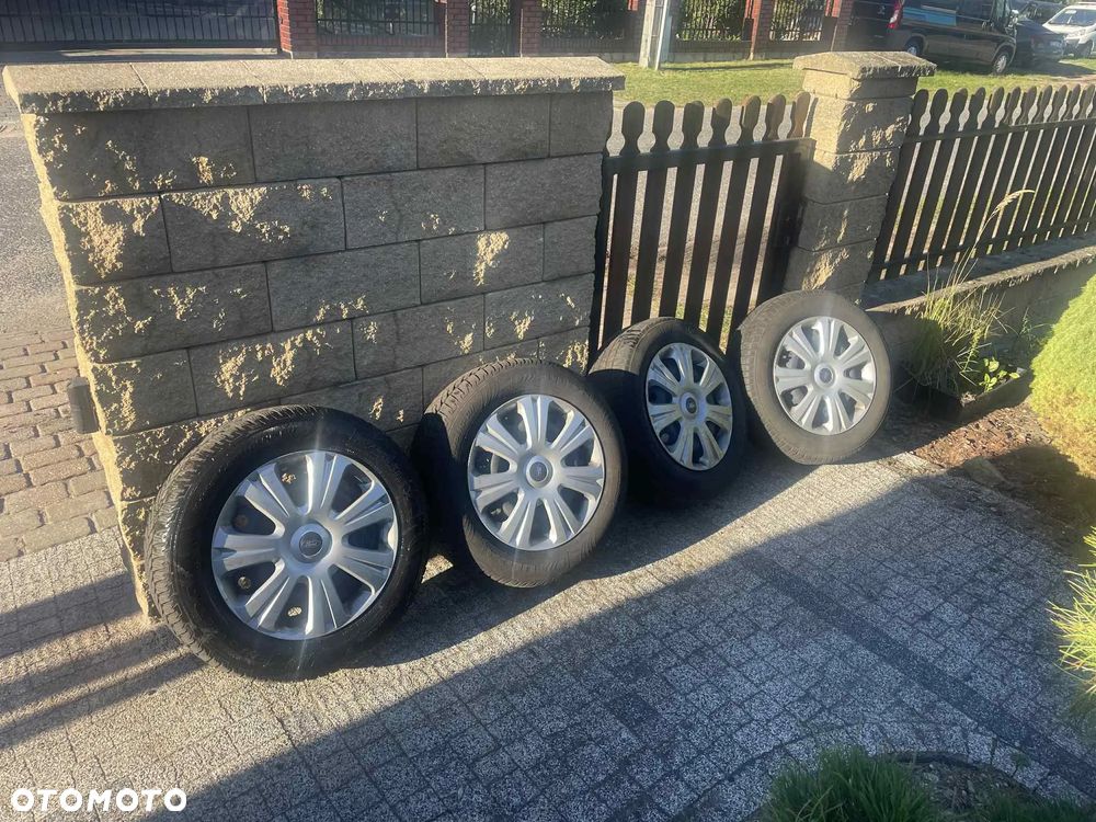 Koła zimowe z kołpakami FORD MONDEO 215/60 R16 5x108 - 2