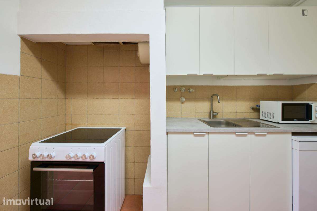Quarto - localizado em São Bento Lisbon - Grande imagem: 5/29