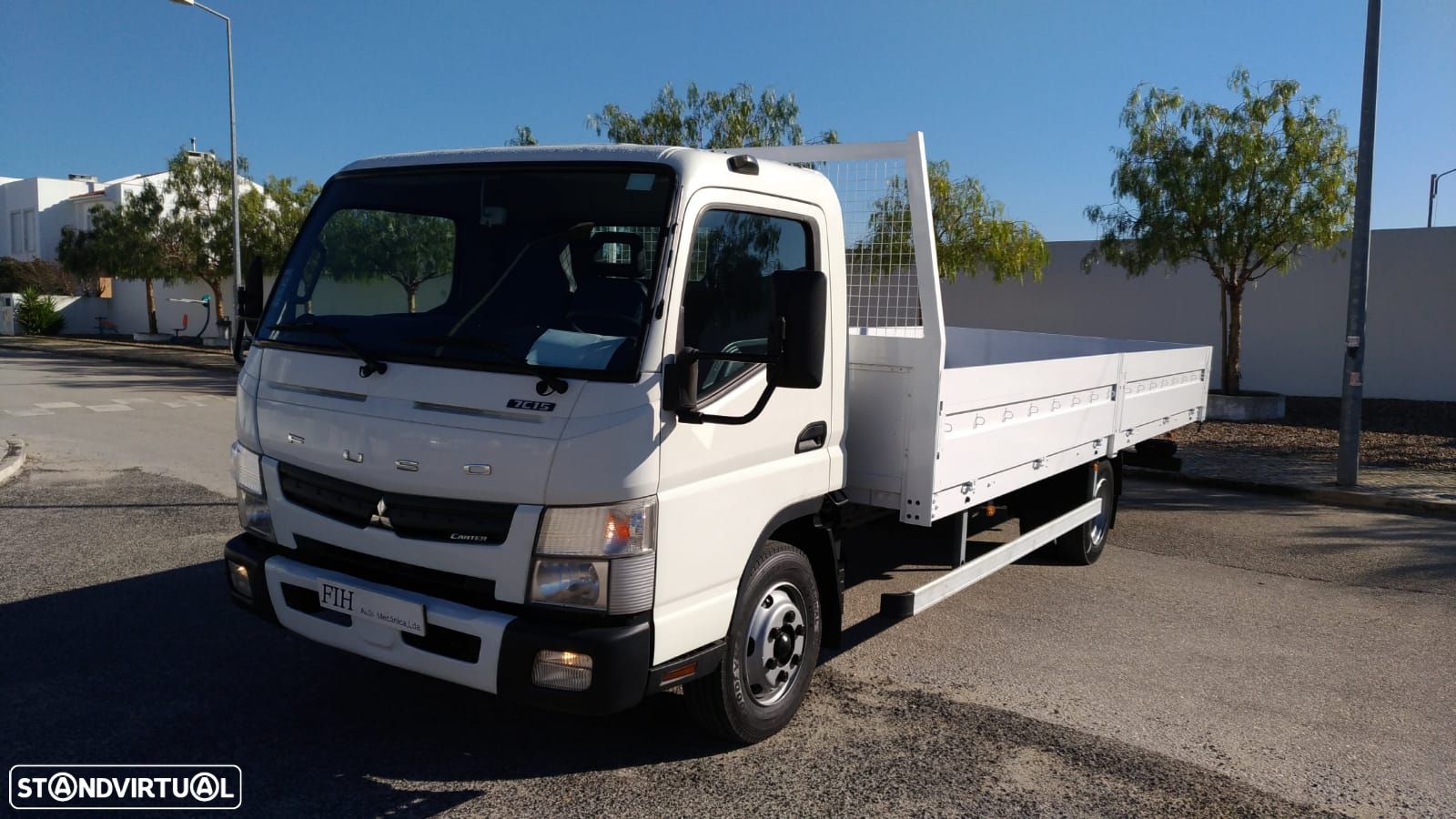 Mitsubishi Canter Fuso - 1