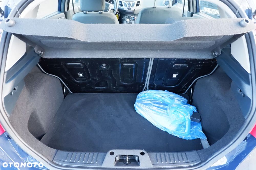 Ford Fiesta 1.4 Trend EU5 - 14