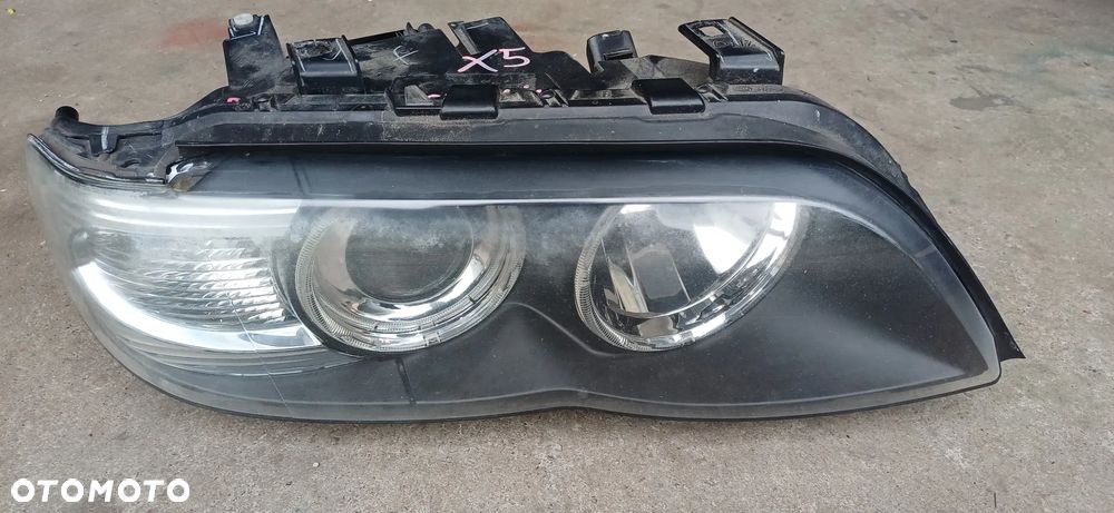 BMW X5 E53 lift lampa przednia Europa xenon
