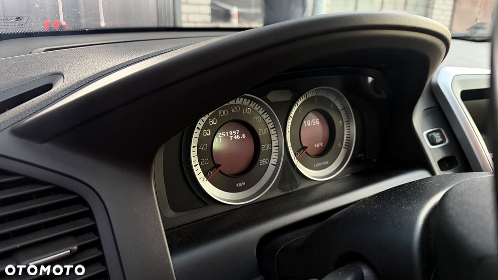 Volvo XC 60 - 17
