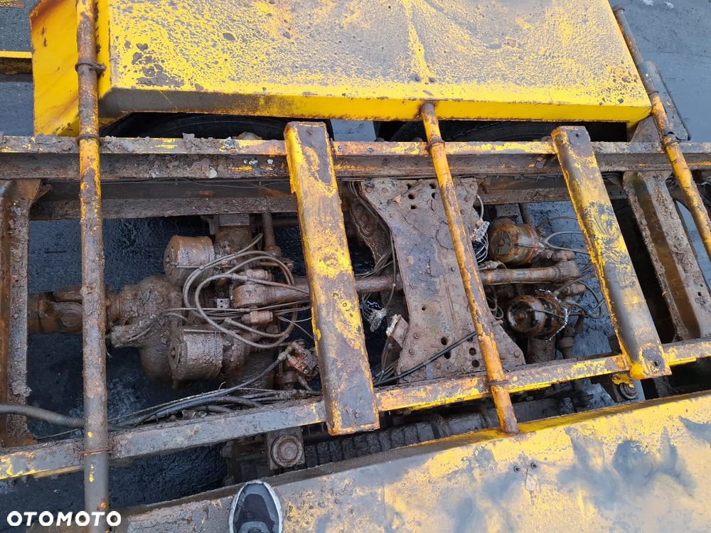 Mercedes-Benz SK 2527 - 11