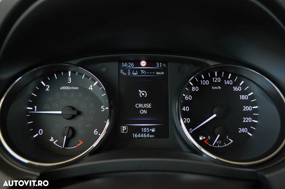 Nissan Qashqai 1.6 DCI Xtronic TEKNA - 21