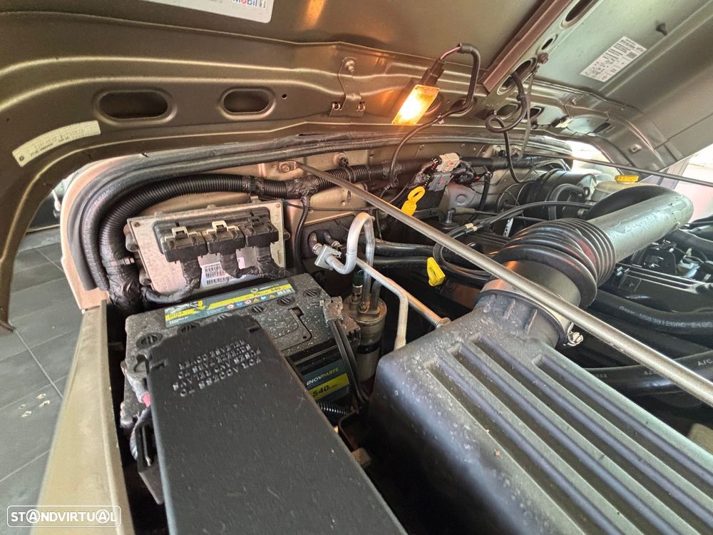 Jeep Wrangler 4.0 Auto Sahara - 16