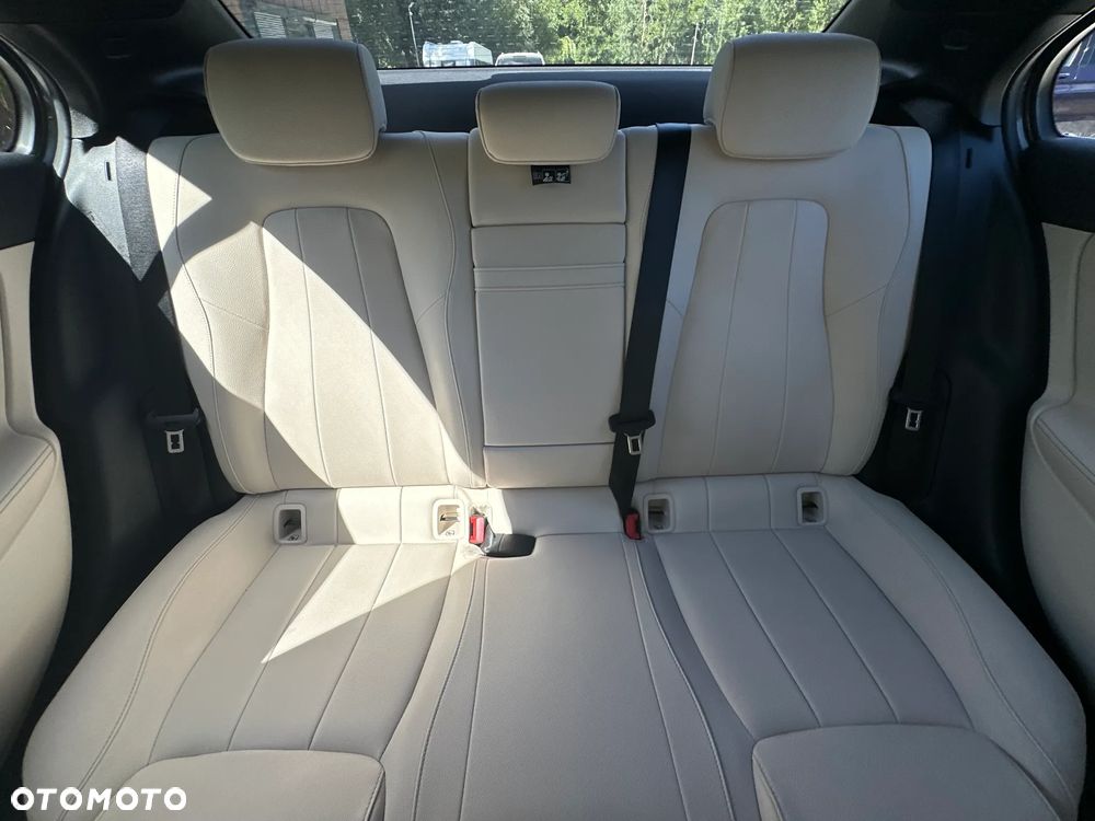 Mercedes-Benz Klasa A 220 4-Matic Progressive 8G-DCT - 20