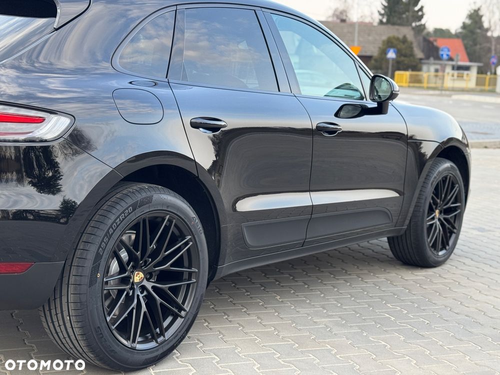 Porsche Macan - 33