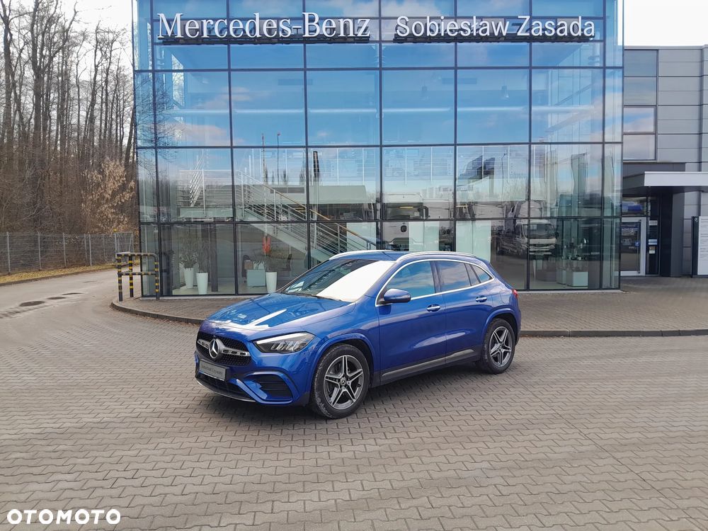 Mercedes-Benz GLA 200 AMG Line - 2