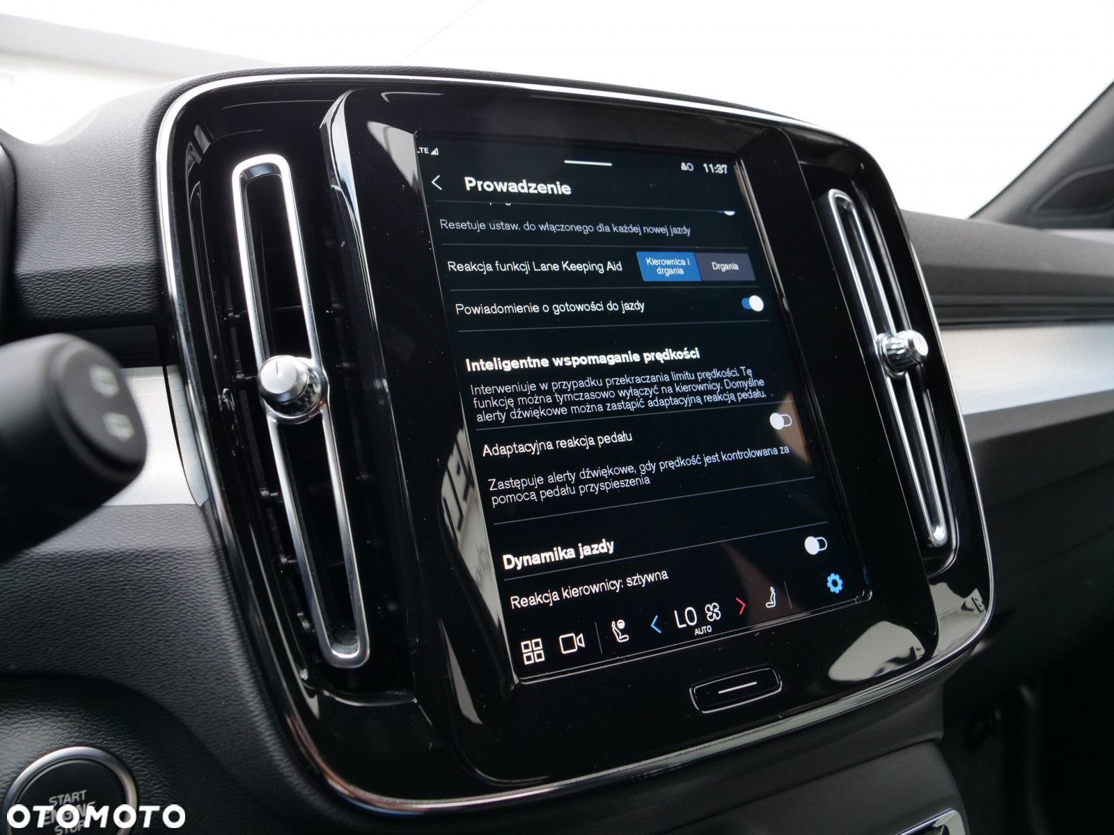 Volvo XC 40 - 27