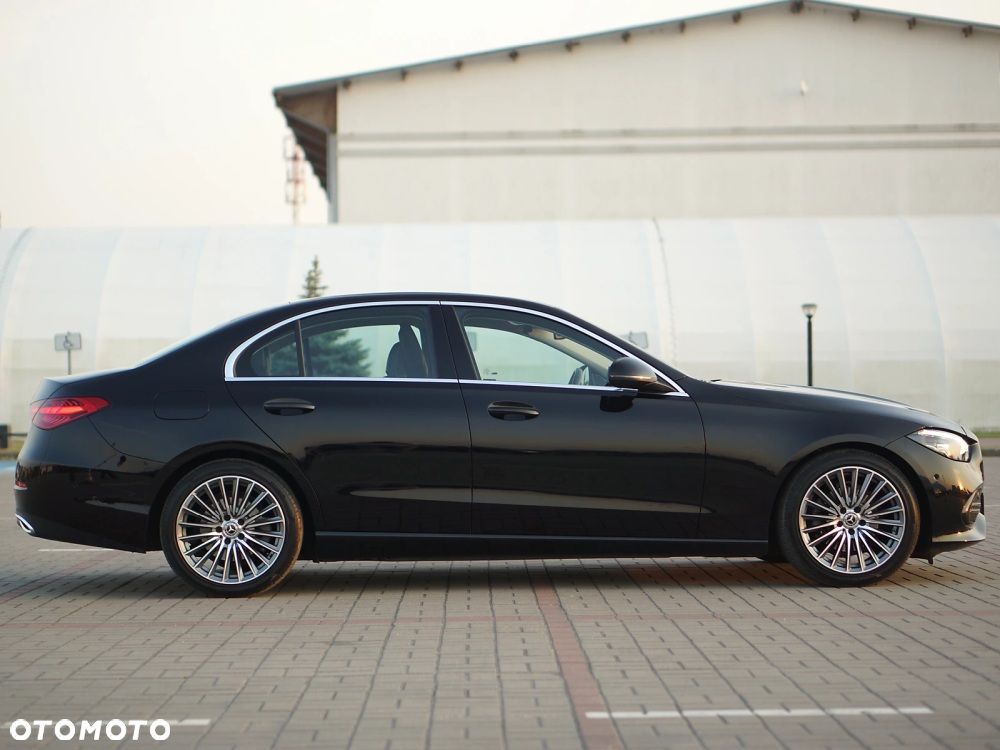 Mercedes-Benz Klasa C 180 mHEV Avantgarde - 19