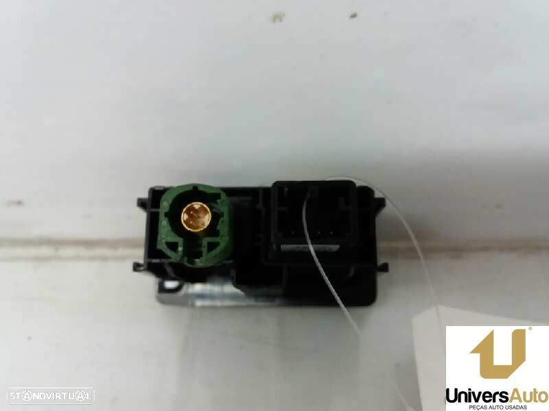 CONSOLA USB SEAT LEON 2013 -5G0035222 - 1
