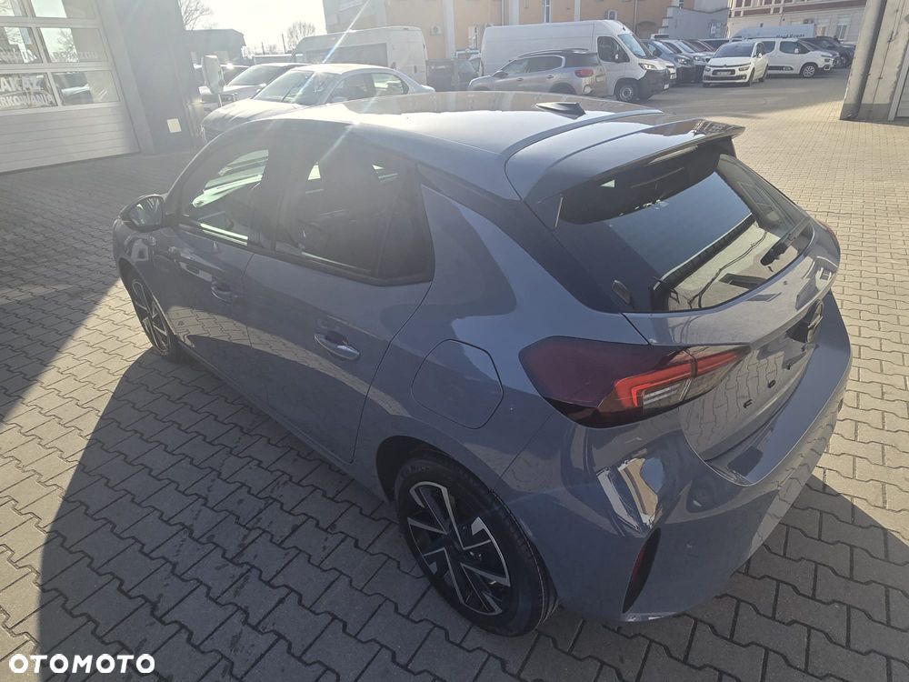 Opel Corsa 1.2 GS S&S - 4