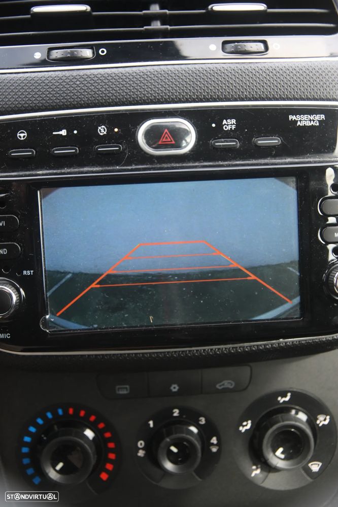 Fiat Punto 1.3 M-Jet Easy S&S - 9